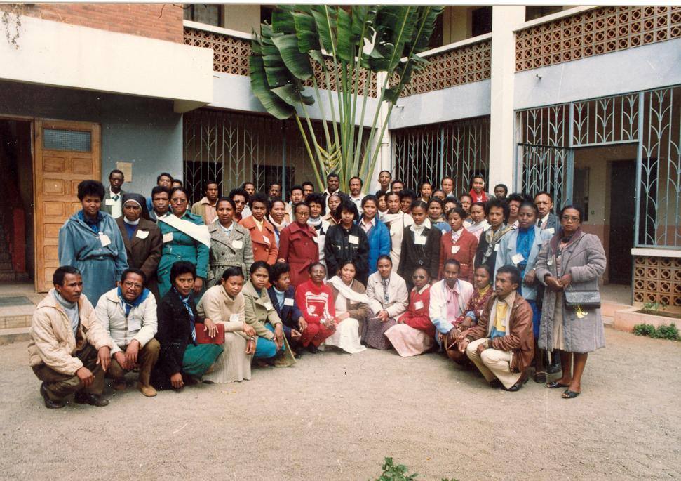 Photo du groupe des participants à la formation PFN 1987