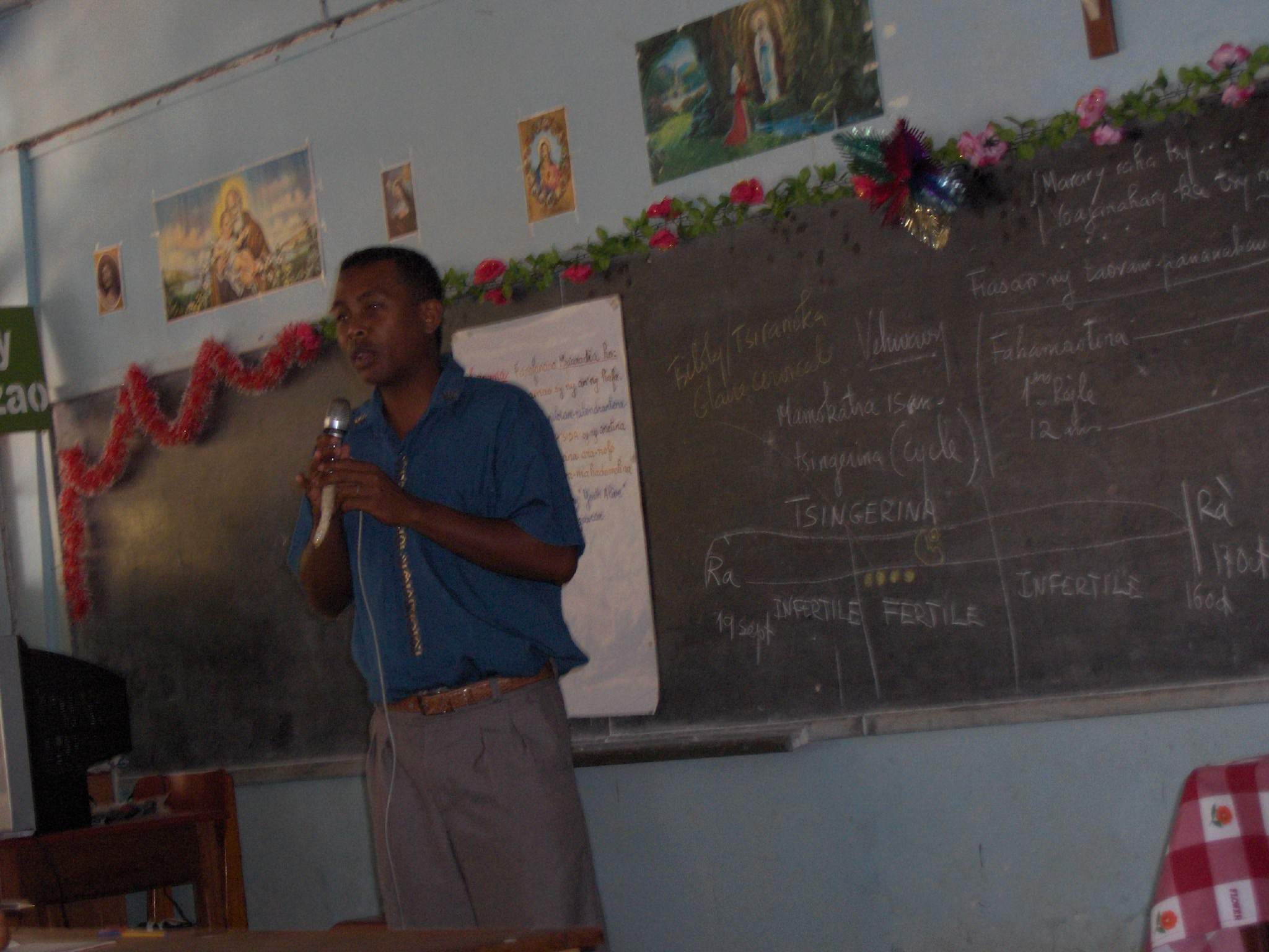 Animateur Session Jeunesse Vivante Tulear 2006