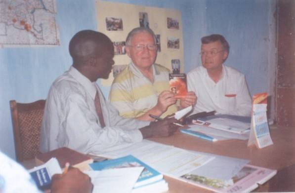 Création de Oui à la Vie au Katanga, Ildefonse Wapelese, Prés Pius, Heinz Huerzeler au Bureau 2006
