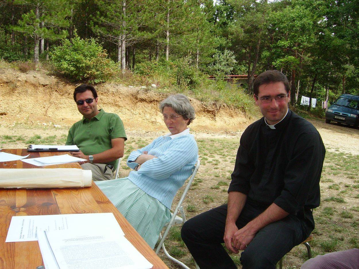 Pascal Chassang, Françoise Pinguet et le Père Bruno Bouvier pendant les travaux de groupe.jpg 2007