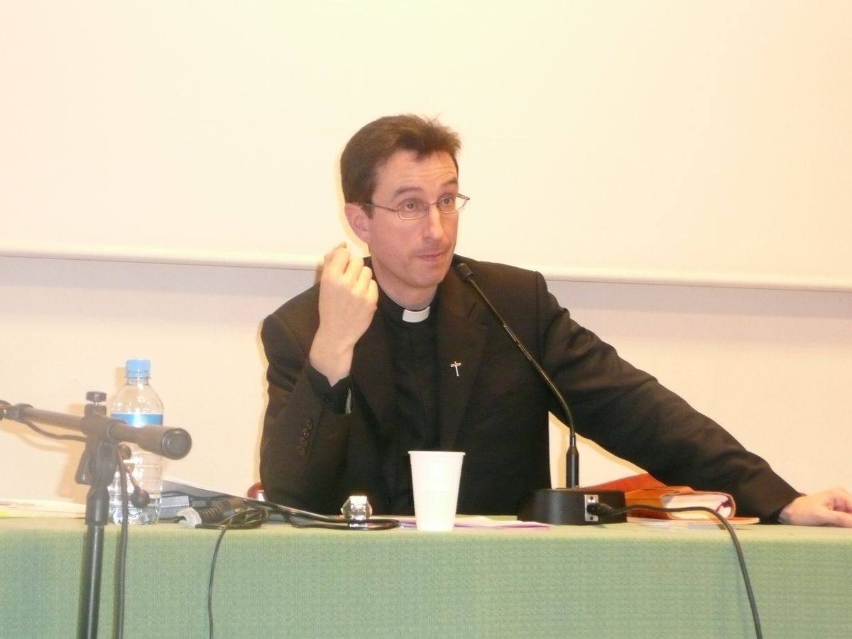 Père Brice de Malherbe lors de sa conférence 2008