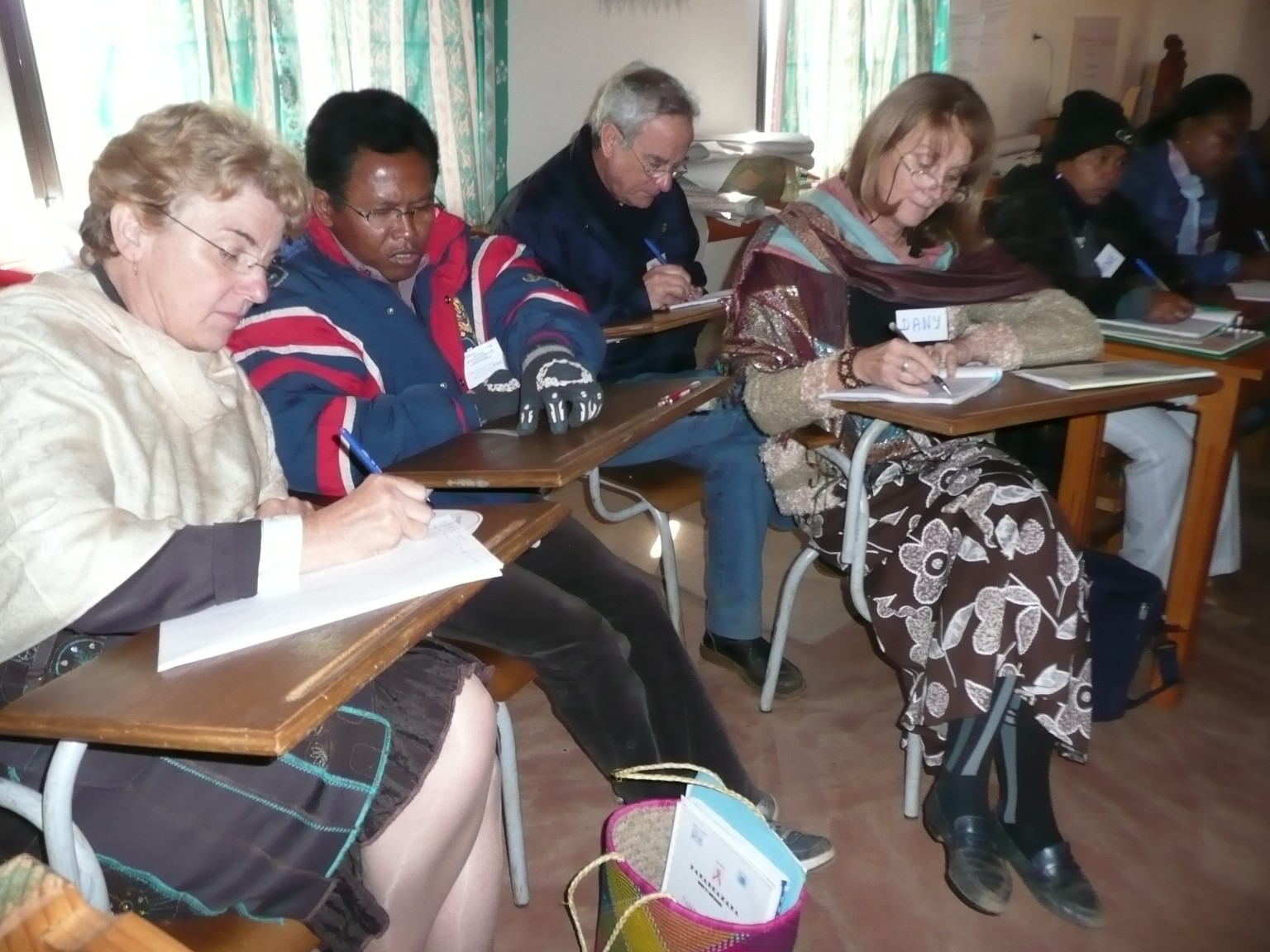 Isabelle, Vonje, Jacky et Dany pendant un atelier de la formation à Antsirabe 2008