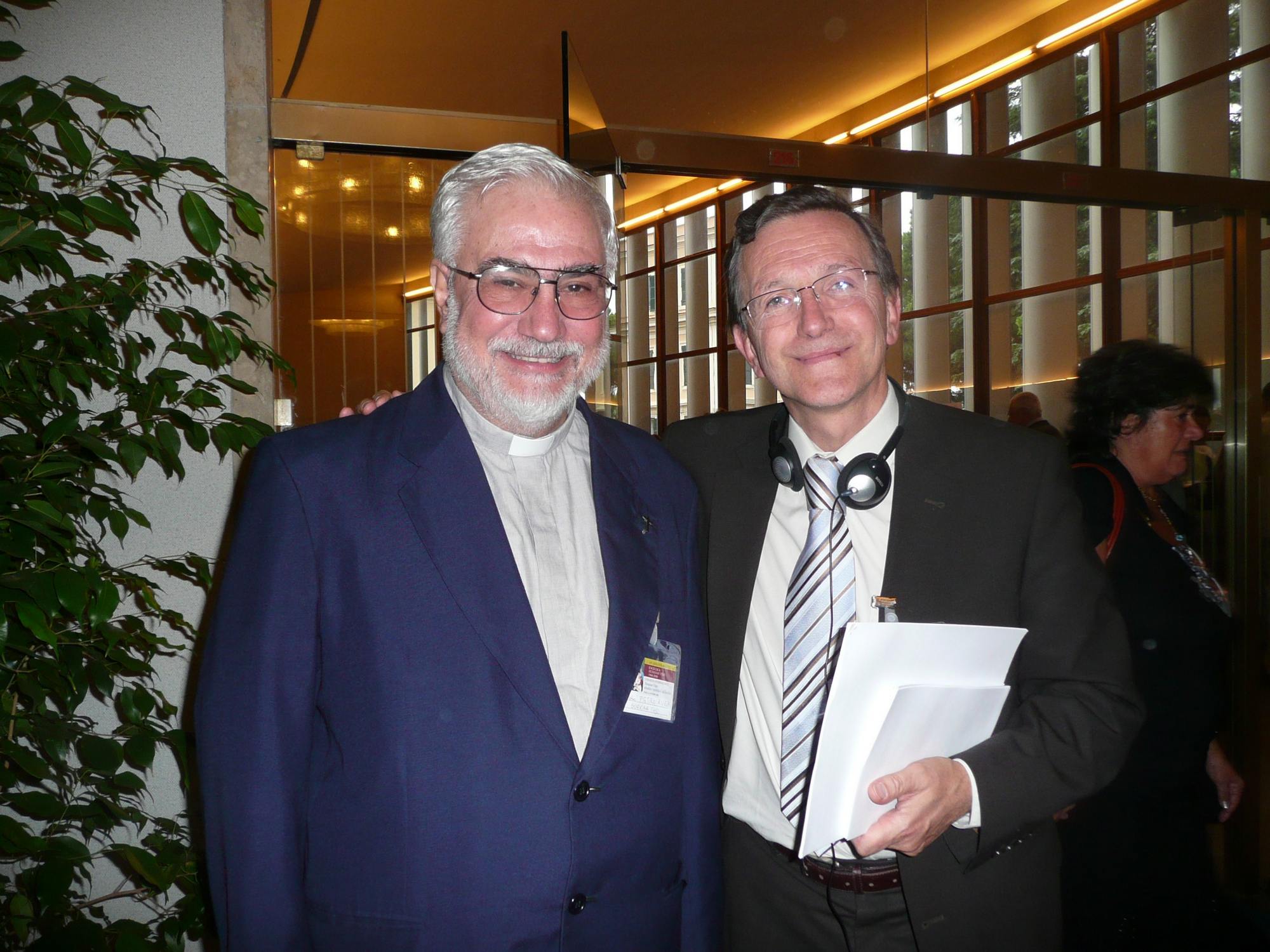 Père Pietro Ruzzi de Ouagadougou et Rene Ecochard 2008