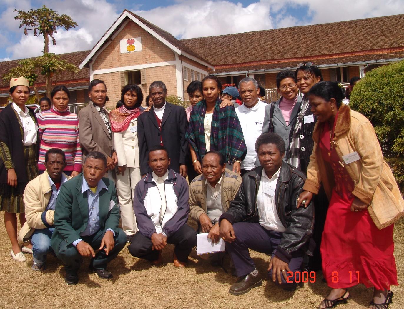 Groupes diocésains avec monseigneur Désiré   2 2008