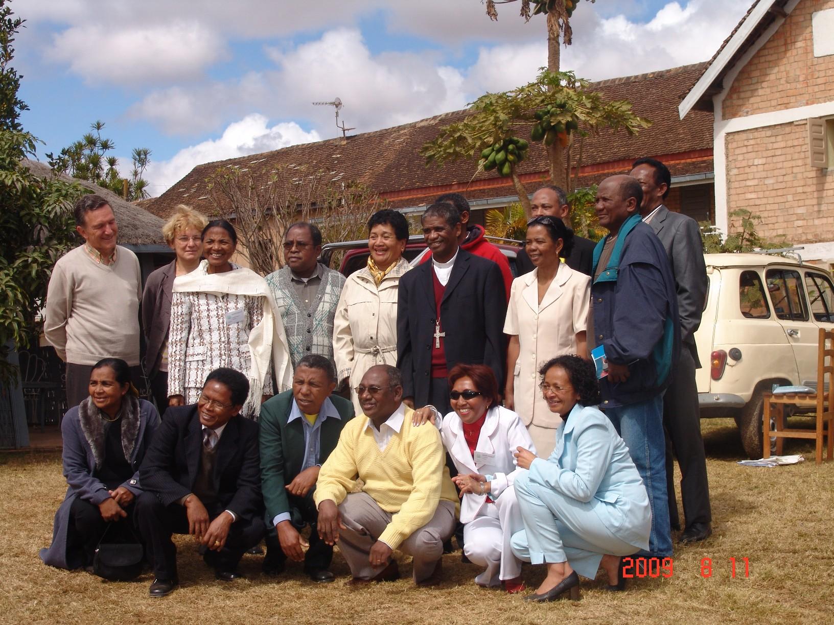 Groupes diocésains avec monseigneur Désiré  5 2008