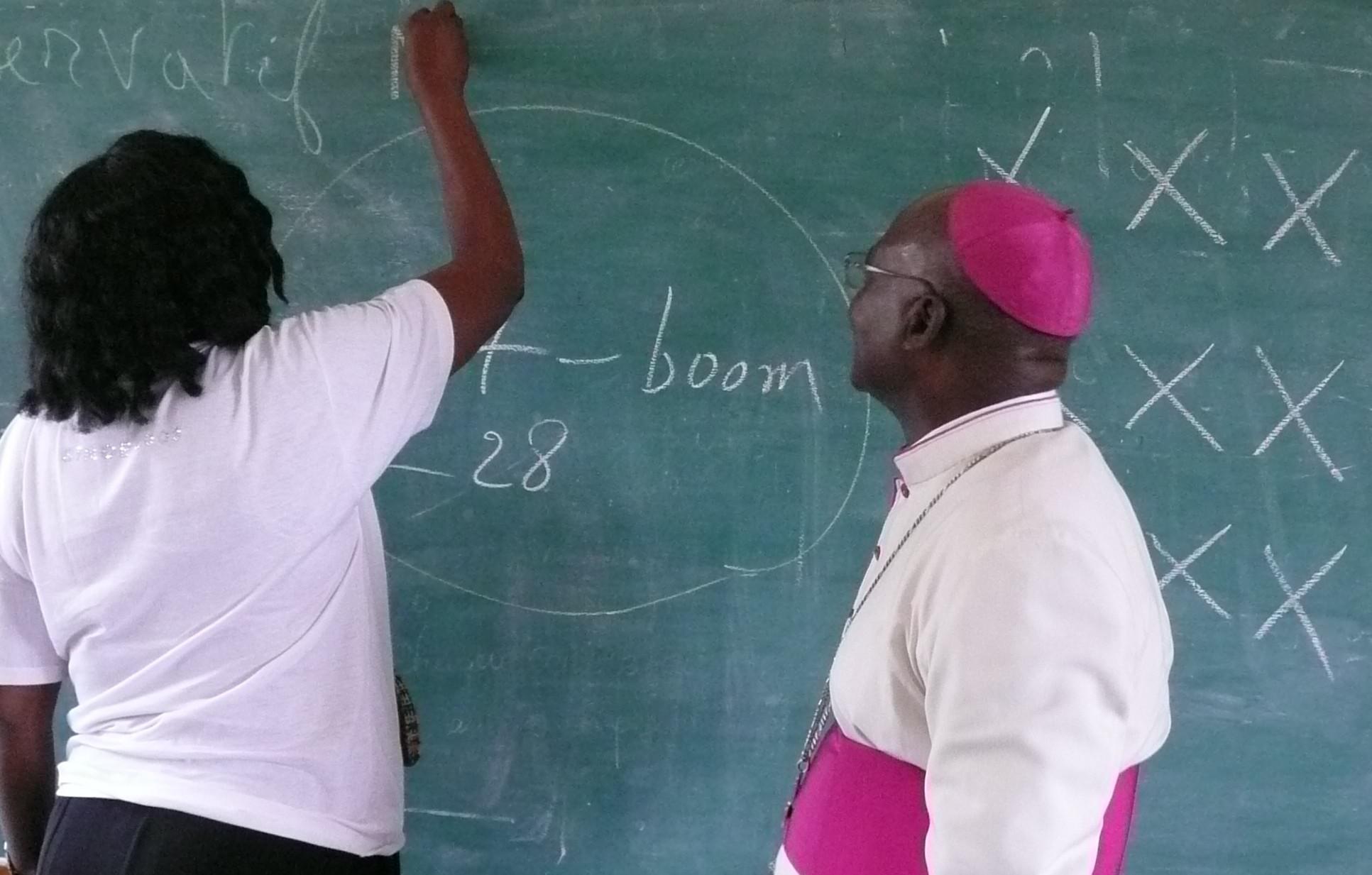 Monseigneur Edouard Kisonga nous enseigne des techniques d