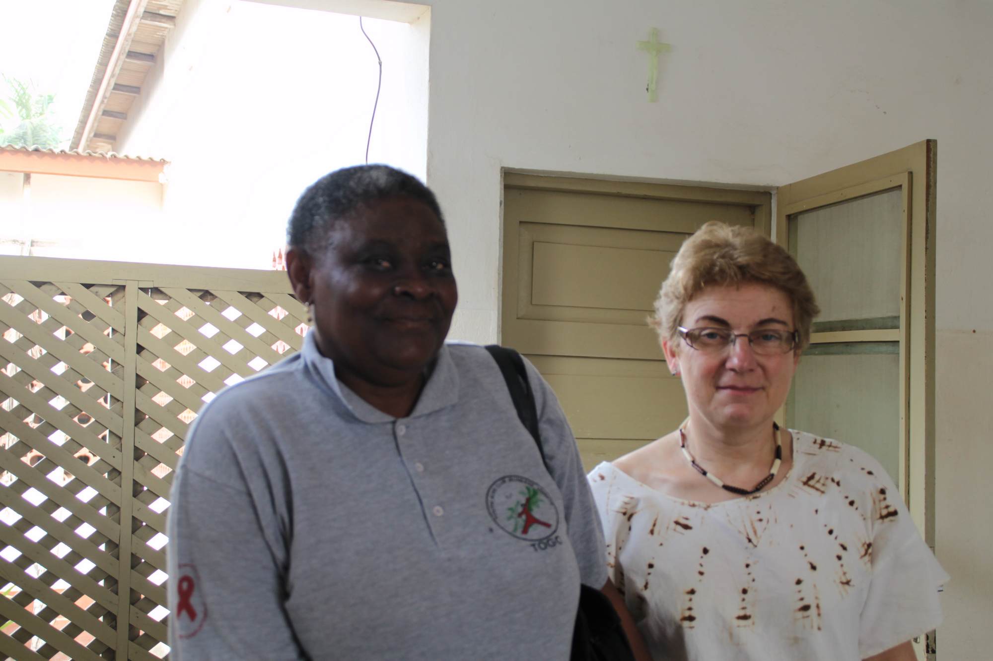Dr Modesta Sadzo et Isabelle Ecochard lors de leur visite, Corneille et Modesta étant retenus à Lomé pour raison de santé 2011