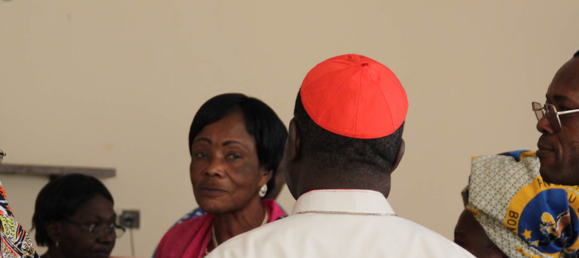 Madame Berthe Odia en conversation avec S.ECardinal Monsengwo  2011